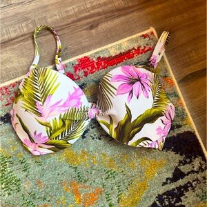 Shade & Shore 38D bikini top tropical